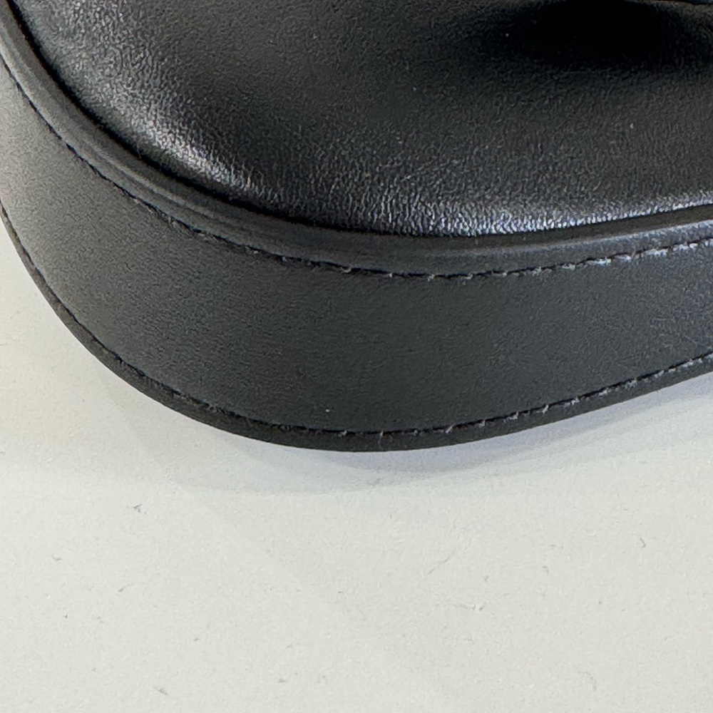 NEW Louis Vuitton Bloom Noir Leather Bag w Gold Hardware and Chain Detail -Black - Picture 7 of 12